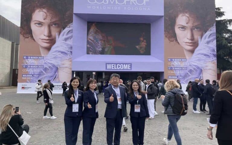 Business service team