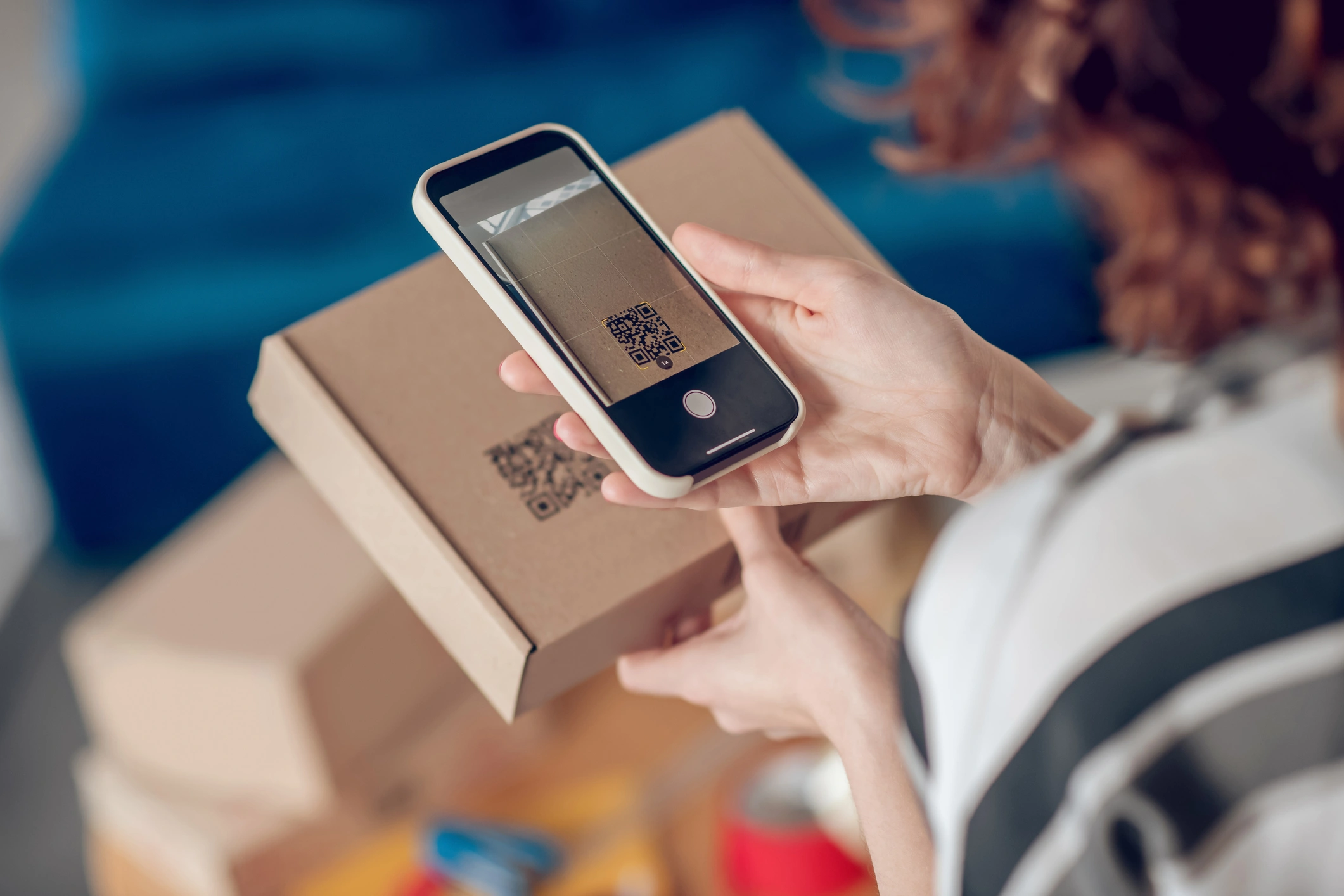QR code scan on box