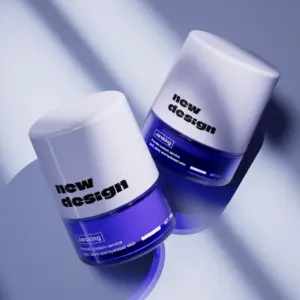 Cosmetic jar with replaceable inner core